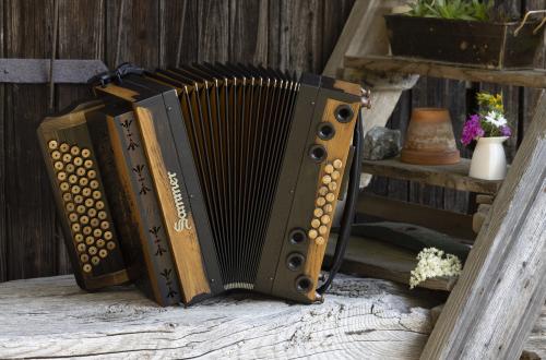 Grand Edelholz Eiche geräuchert von Sammer Harmonika