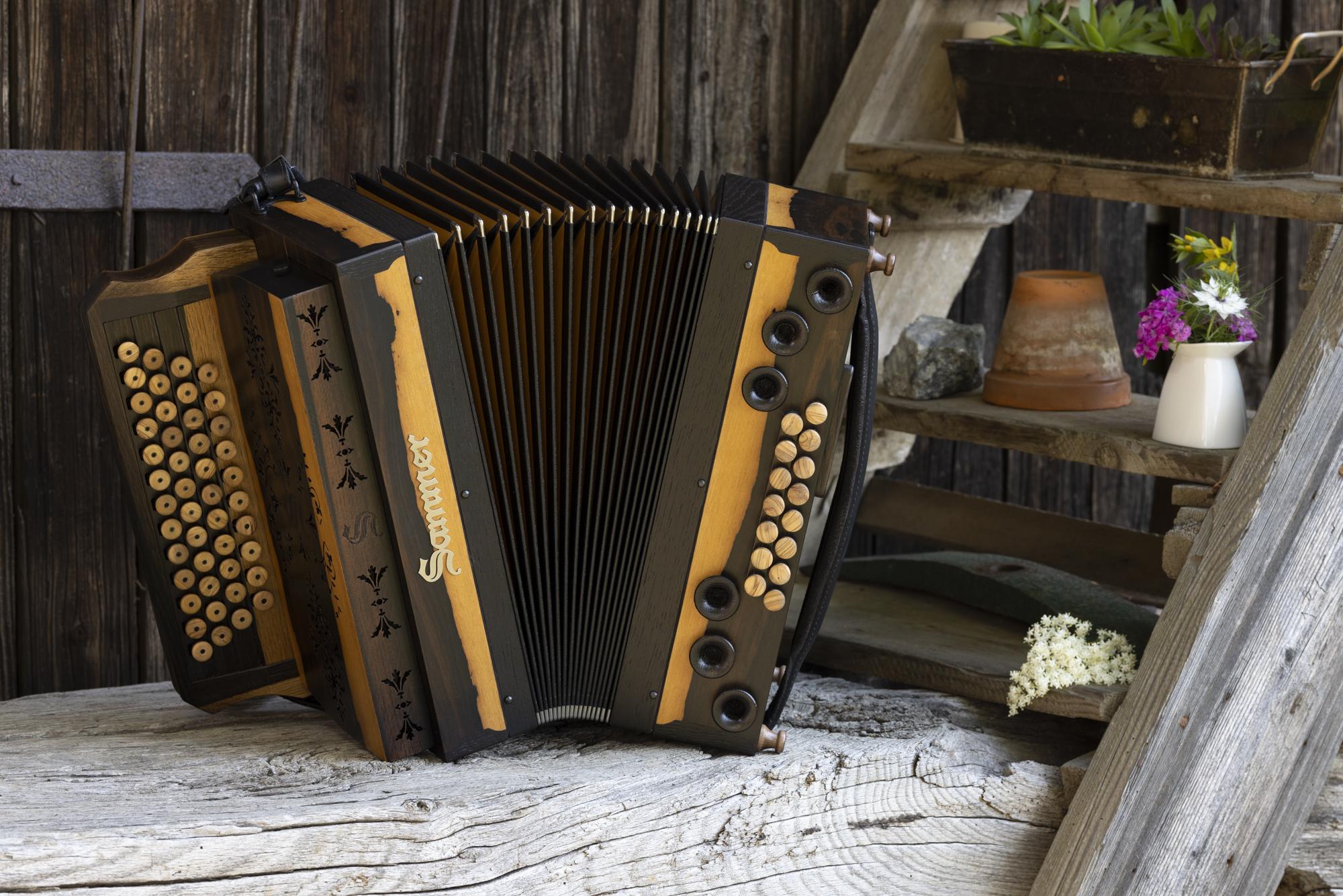 Grand Edelholz Palisander von Sammer Harmonika